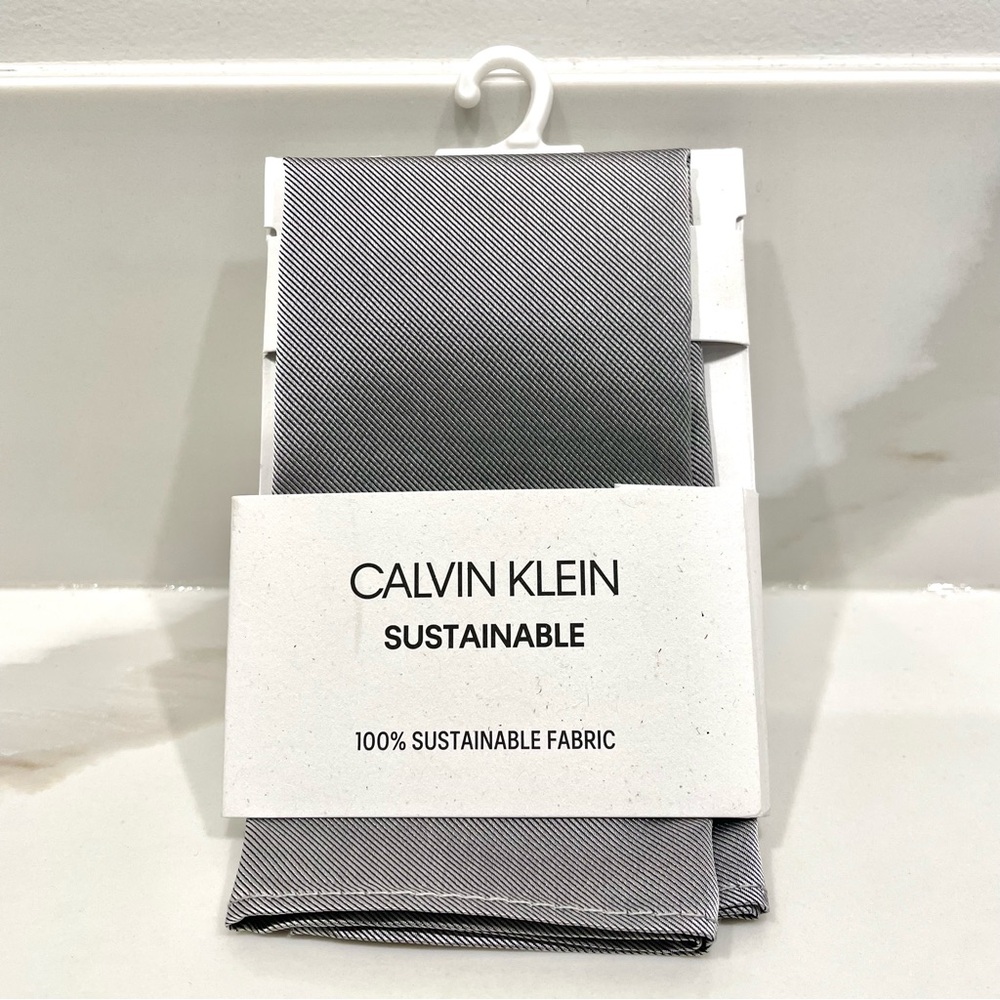 NEW Calvin Klein Pocket Square